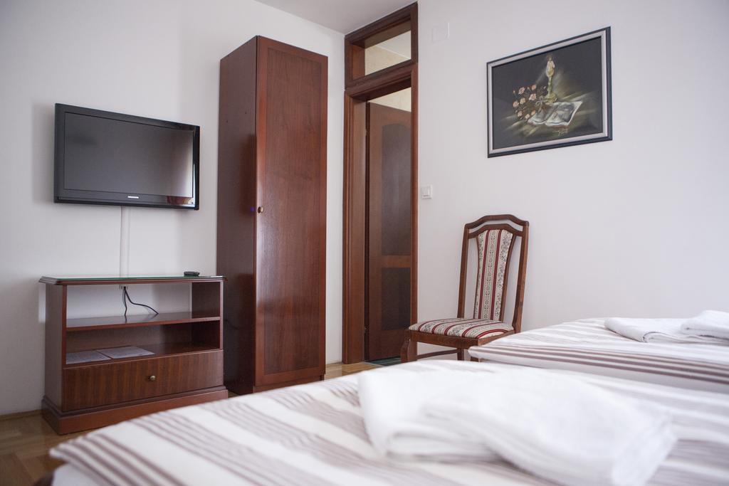 Villa Mali Raj Zagreb Extérieur photo