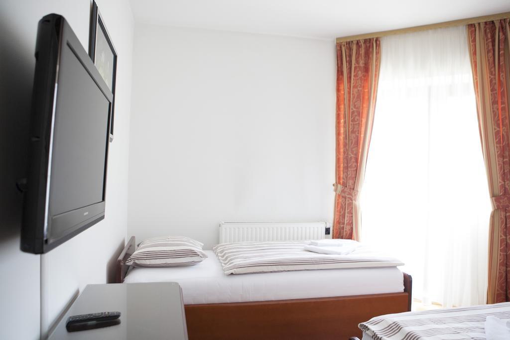 Villa Mali Raj Zagreb Extérieur photo