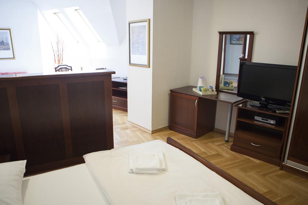 Villa Mali Raj Zagreb Extérieur photo