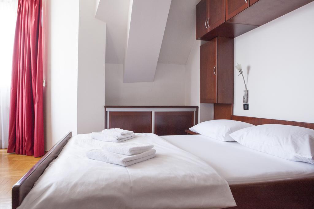 Villa Mali Raj Zagreb Extérieur photo