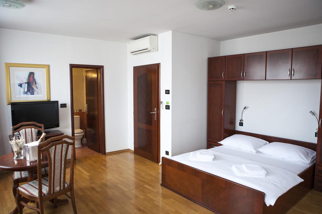 Villa Mali Raj Zagreb Extérieur photo