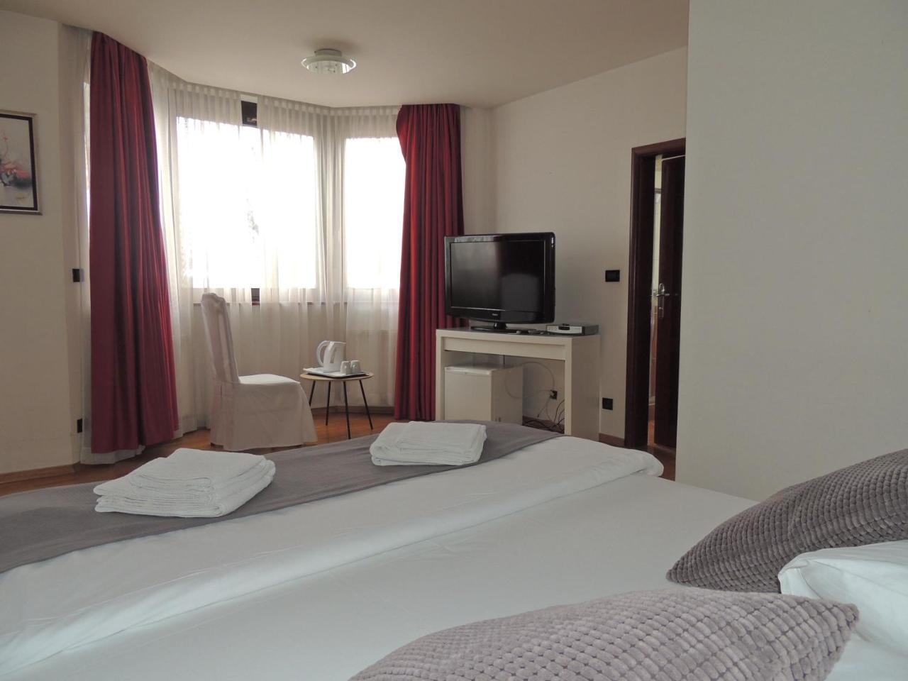 Villa Mali Raj Zagreb Extérieur photo