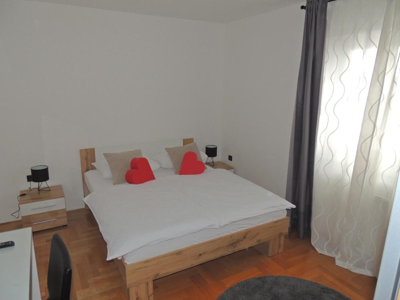 Villa Mali Raj Zagreb Extérieur photo